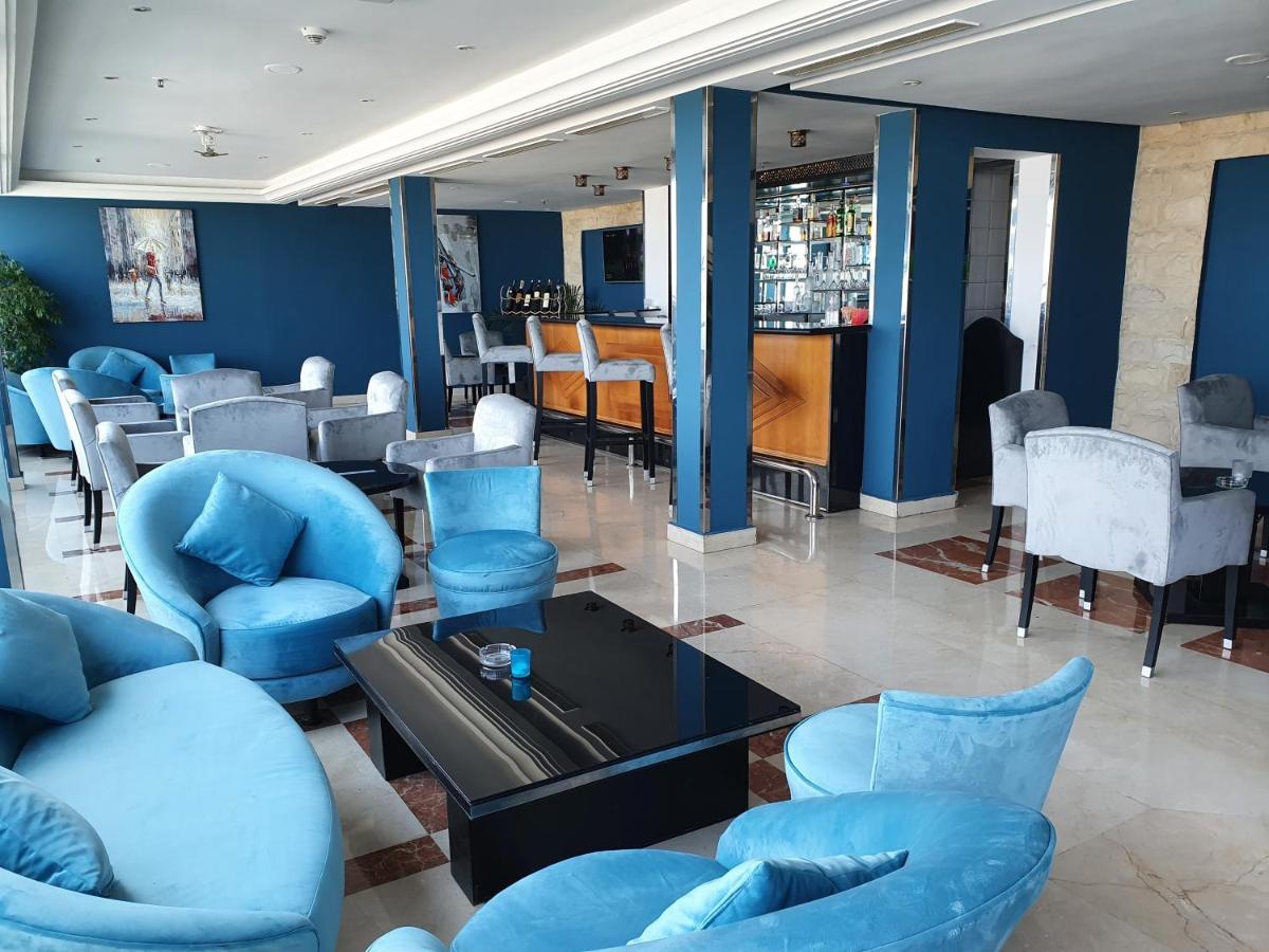 Hotel Borj Rabat - A Member Of Barcelo Hotel Group Eksteriør billede The lounge at the airport