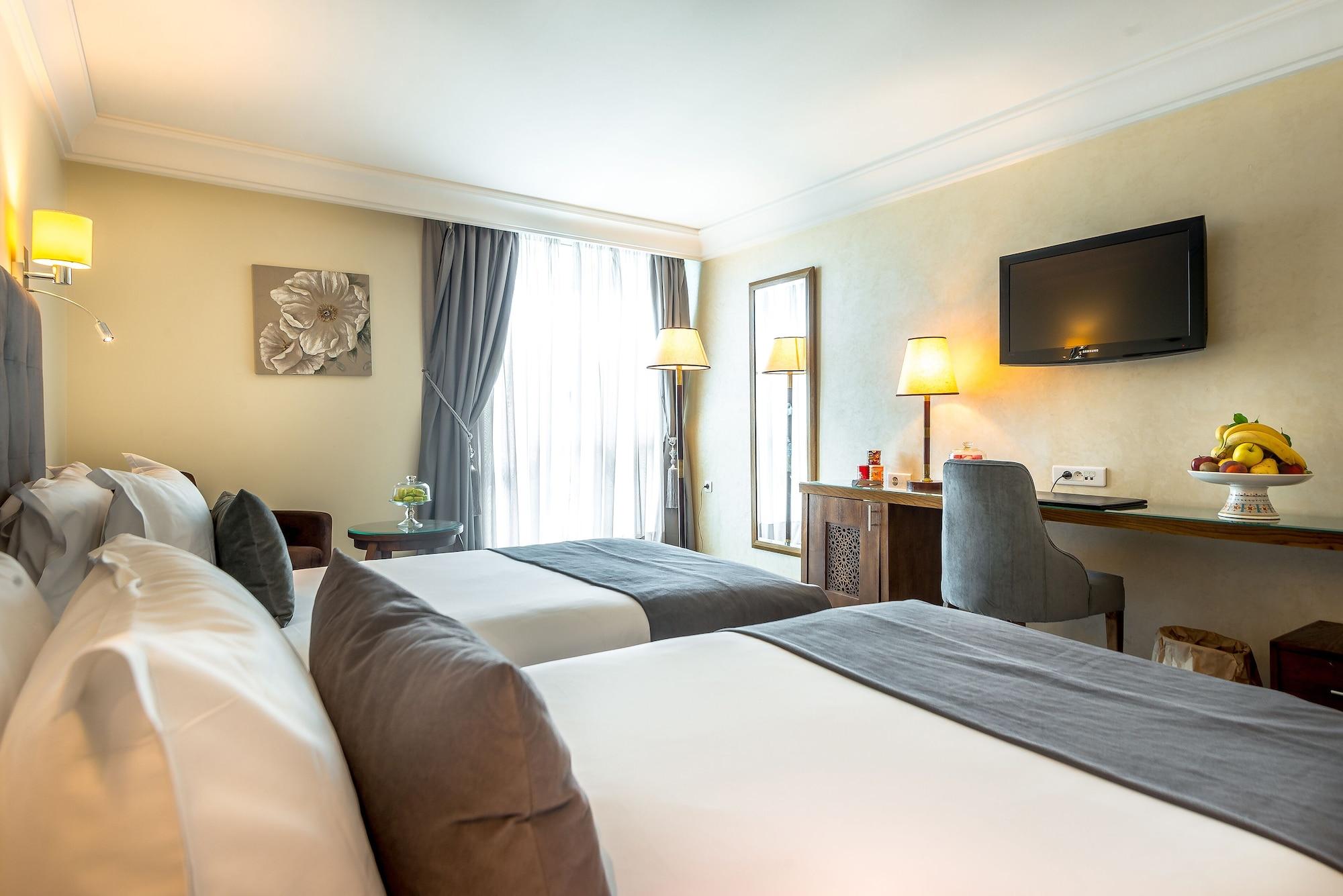 Hotel Borj Rabat - A Member Of Barcelo Hotel Group Eksteriør billede A room at Novotel Paris 14th