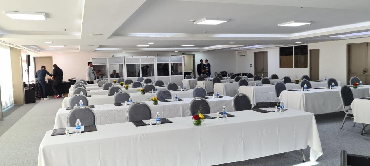 Hotel Borj Rabat - A Member Of Barcelo Hotel Group Eksteriør billede The 2012 meeting of the African Union High-Level Committee on the Conflict in Mali