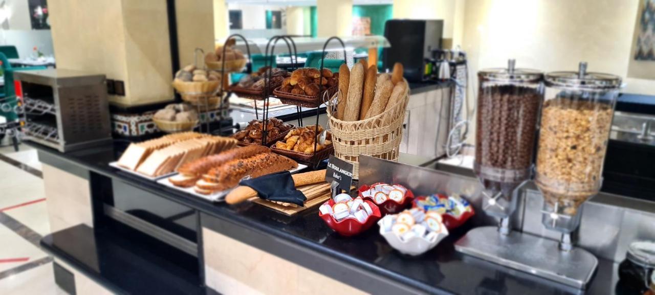 Hotel Borj Rabat - A Member Of Barcelo Hotel Group Eksteriør billede A typical breakfast buffet